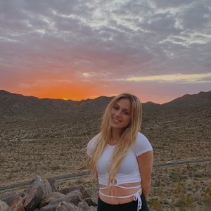 Meet your Posher, Katelyn